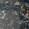 Kép 1/3 - Fekete és barna színű, márványhatású PVC falpanel - 240x120 cm